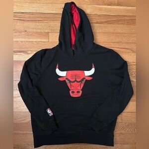 Chicago Bulls NBA Black Hooded Pullover Sweatshirt - Size XS